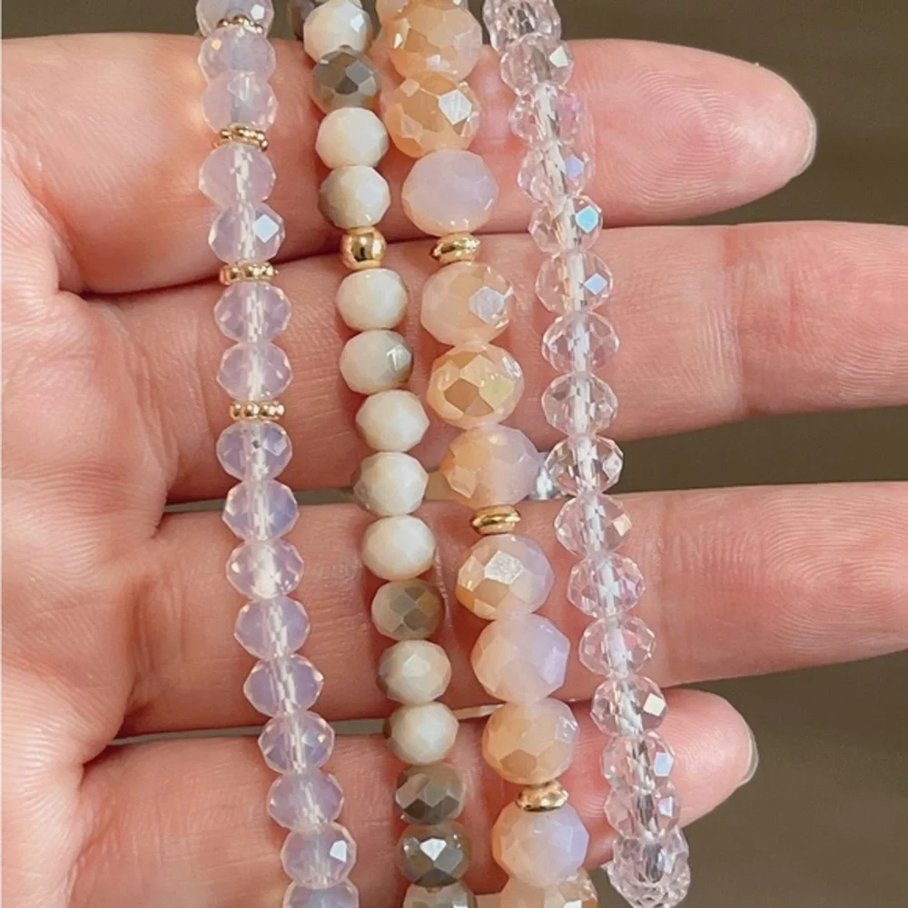 Set of 4 pieces‎ bracelets